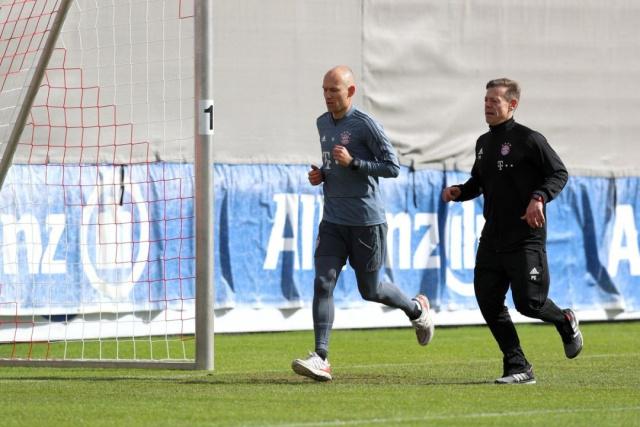 足球职业生 足球职业生