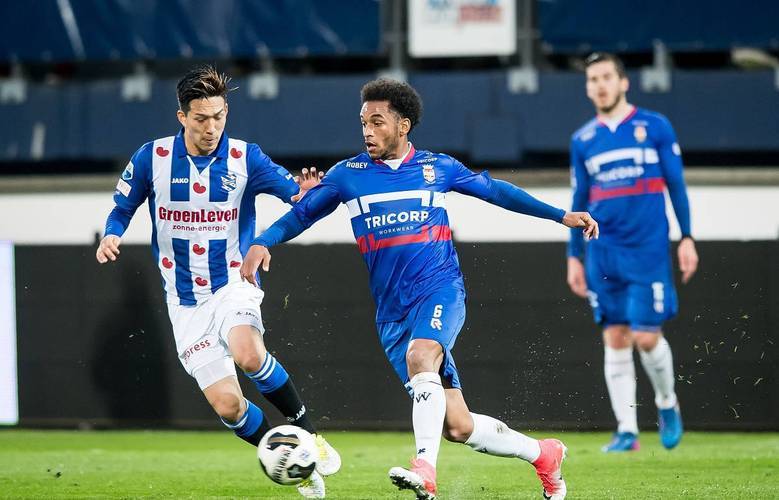 击欧冠席位 击欧冠席位