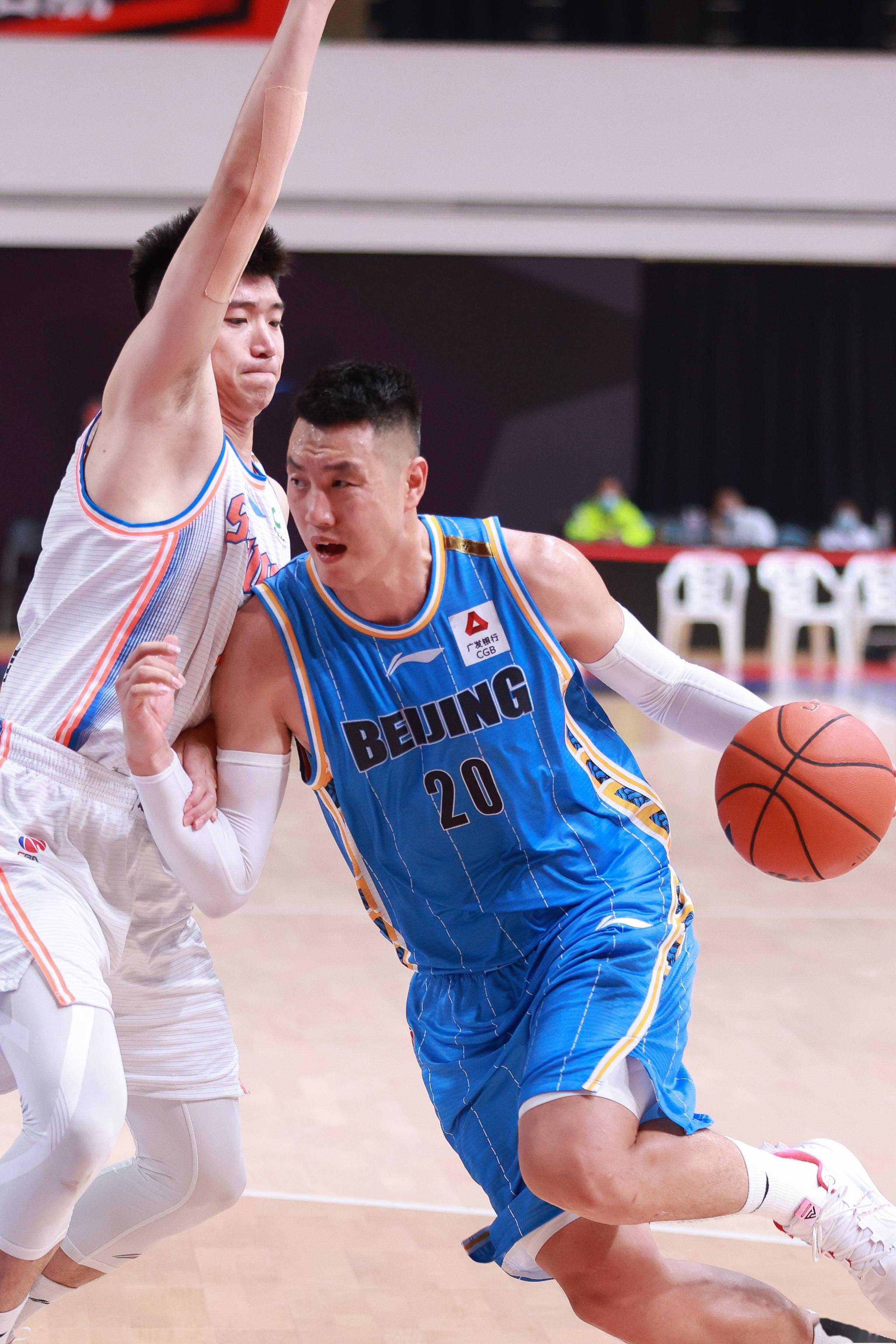 出年轻运动 出年轻运动