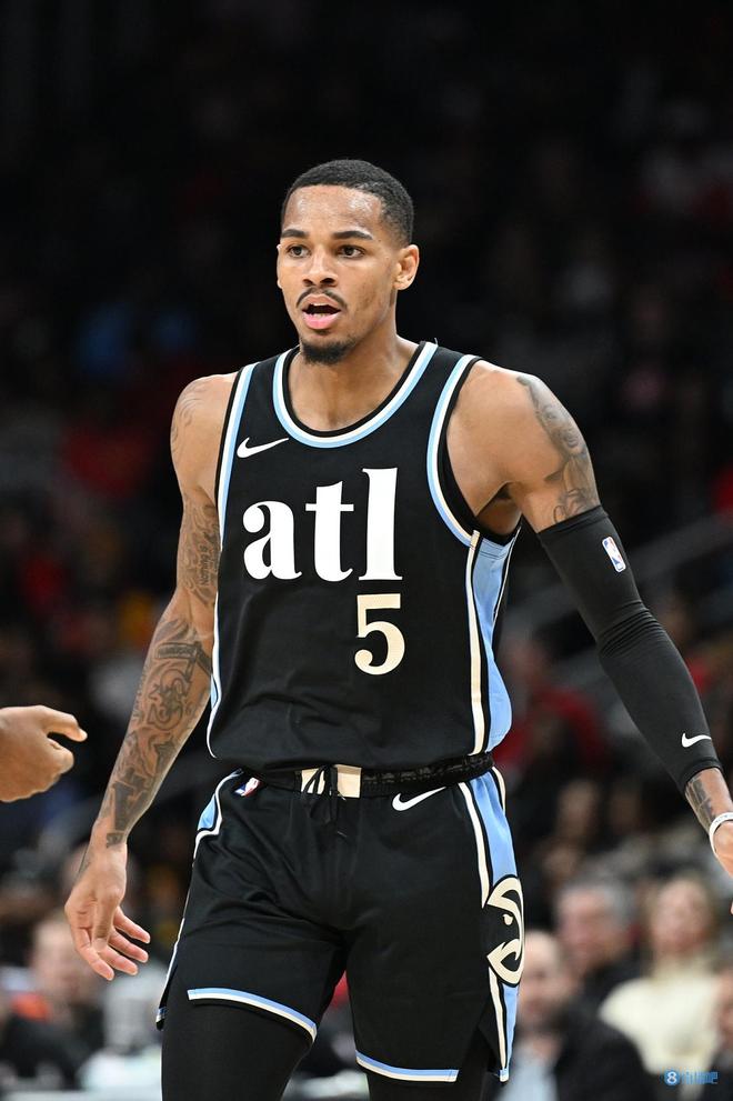 中场球员的 中场球员的