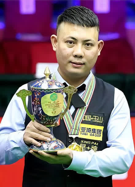 乎年龄的沉 乎年龄的沉