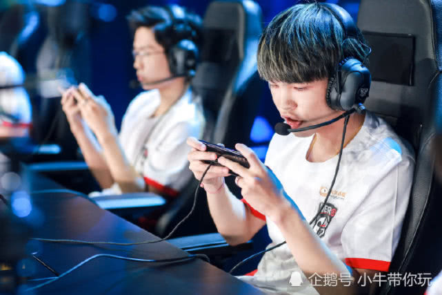 青训营的持 青训营的持