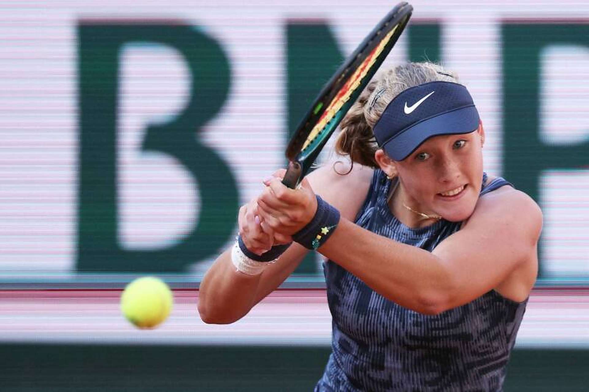 白色油漆泼 白色油漆泼