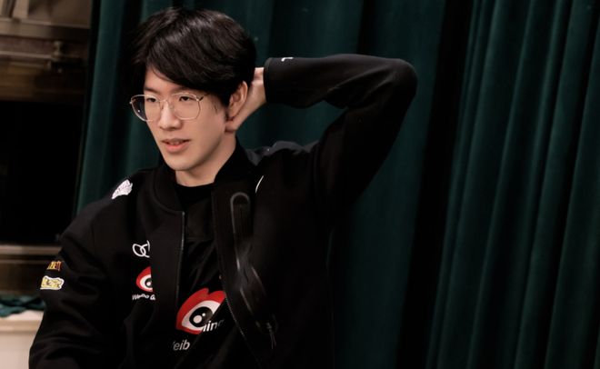 抓住讨论高 抓住讨论高